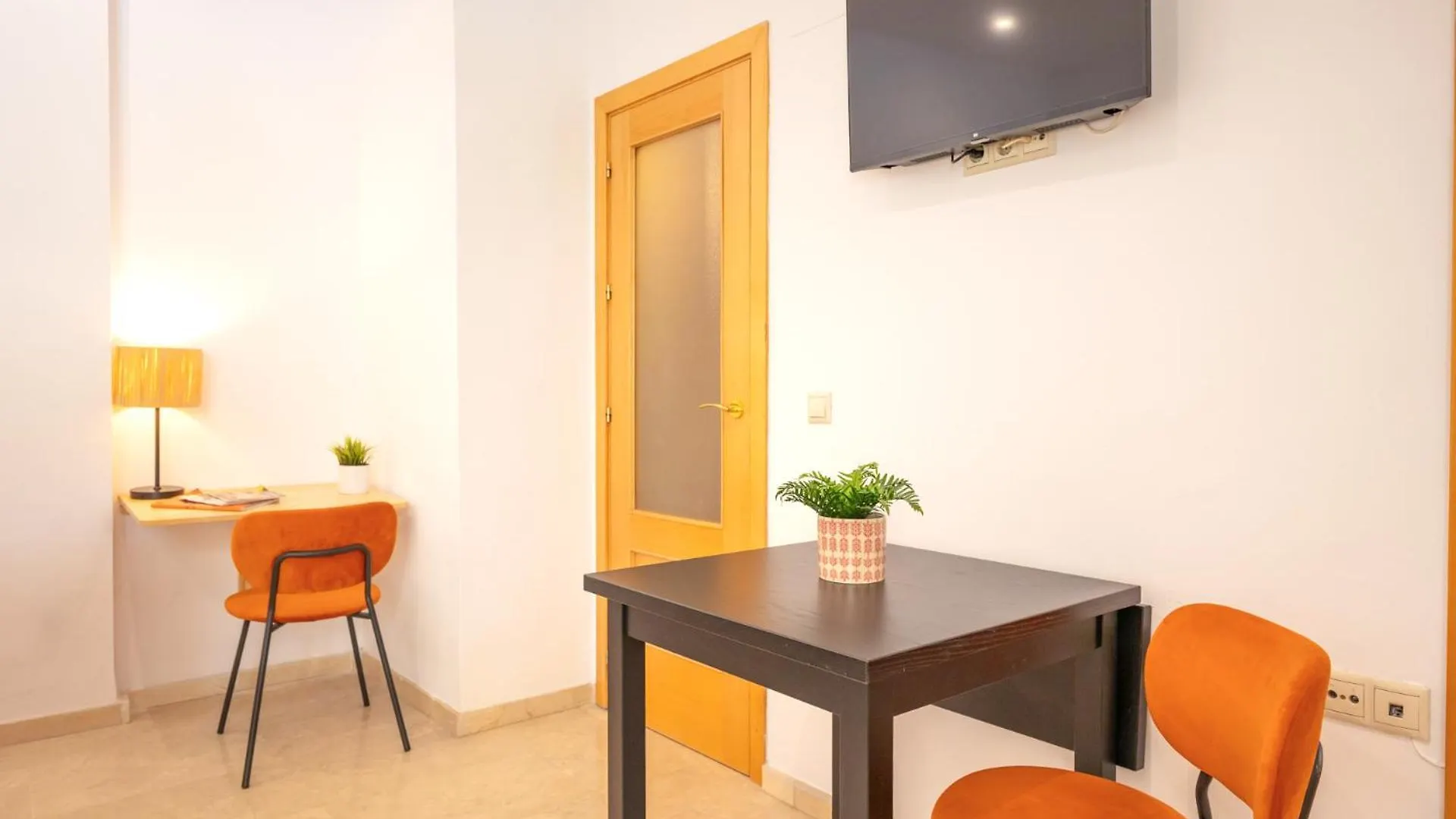 Isg Apartments Estudio En La Alameda Seville Spain