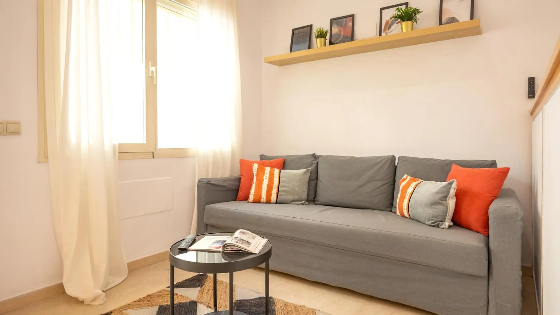 Isg Apartments Estudio En La Alameda Seville Spain